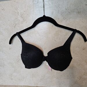 Victoria's Secret Classic Black Lace Bra